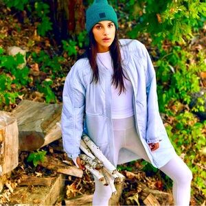 Free People Light As A Feather Packable Ice Gray Tunic Liner puffer Size Small